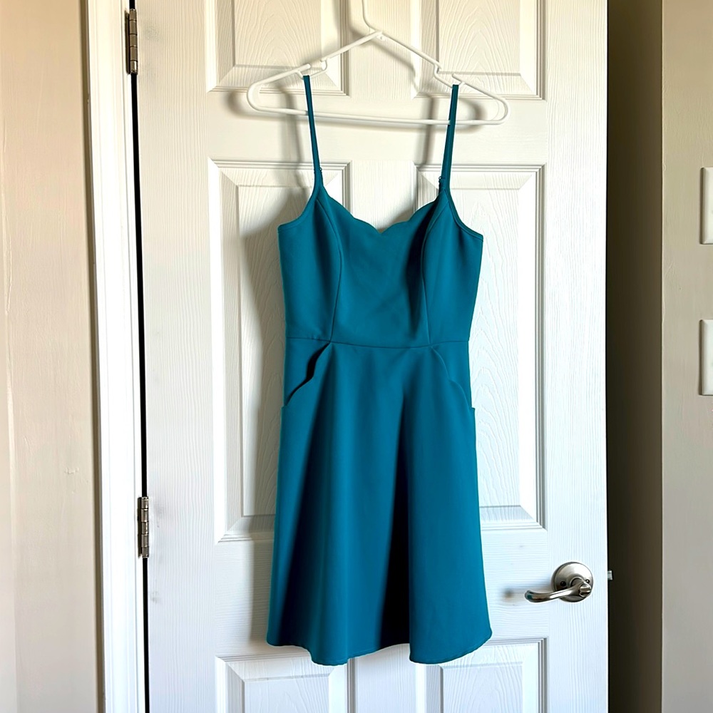 Market and spruce - Crissie Scalloped Detail Dress